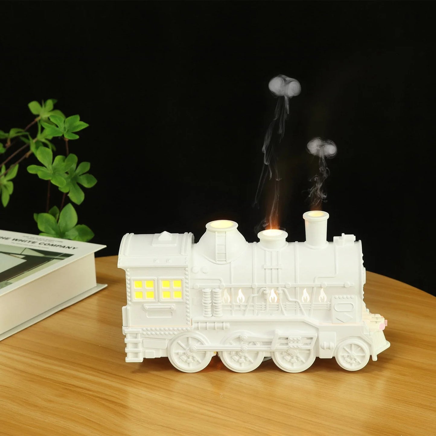 Luxury Victorian Steam Train Aromatherapy Diffuser with Wireless Remote & LED Lighting