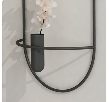 Noir Geometric Metal Candle Holder – original supplier image 5